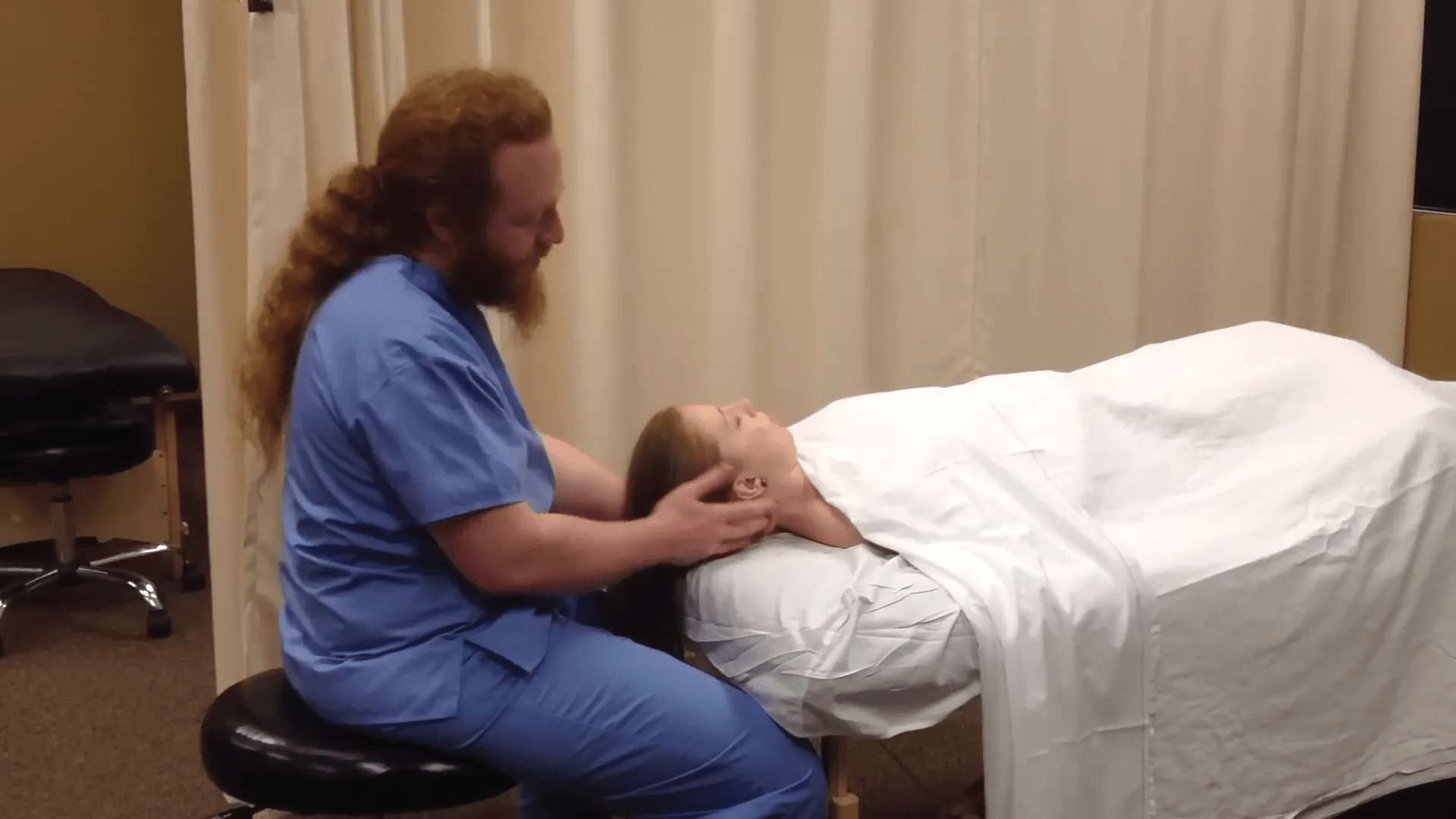 Yüz, saç ve boyun çalışması